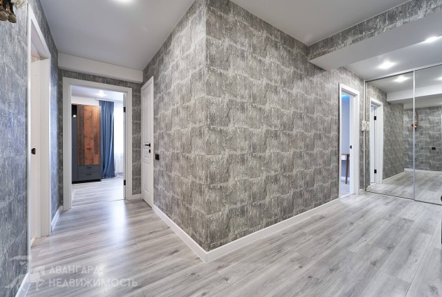 Фото Просторная 3-комнатная квартира с ремонтом — 35