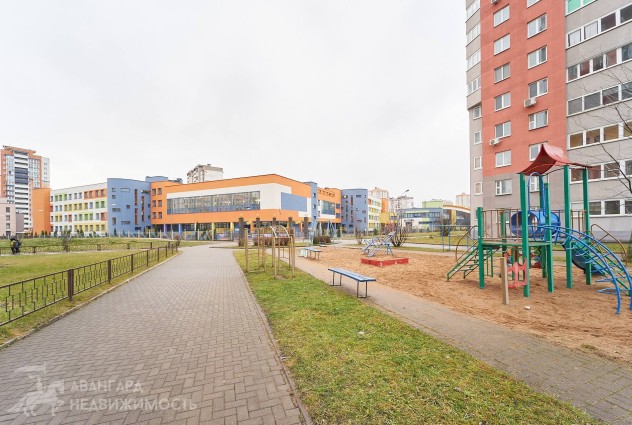 Фото Просторная 3-комнатная квартира с ремонтом — 45