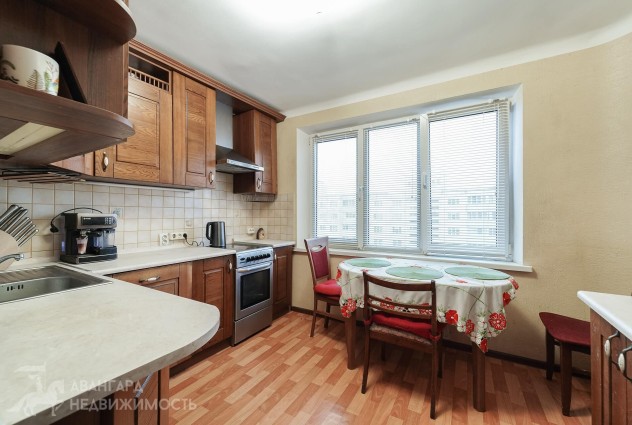 Фото Просторная двухкомнатная  квартира на ул.Тимошенко 20/1 — 1