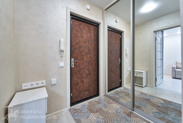 Фото Светлая уютная квартира с абсолютно новым ремонтом возле воды и парка — 3