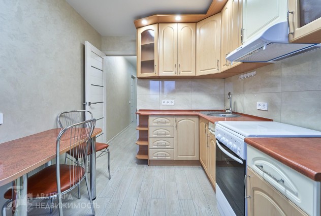 Фото Светлая уютная квартира с абсолютно новым ремонтом возле воды и парка — 15