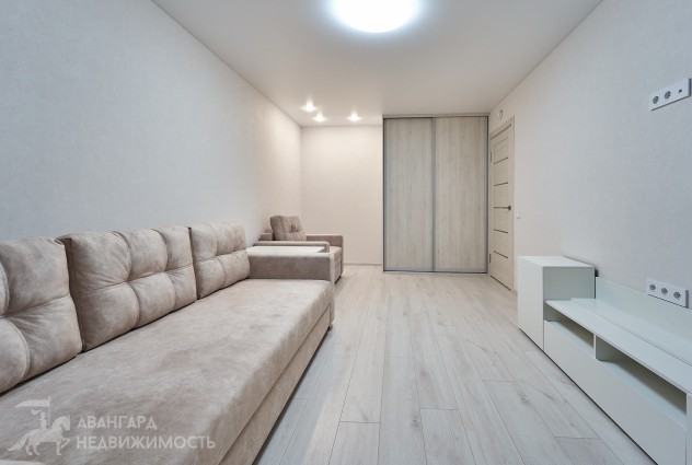 Фото Светлая уютная квартира с абсолютно новым ремонтом возле воды и парка — 19