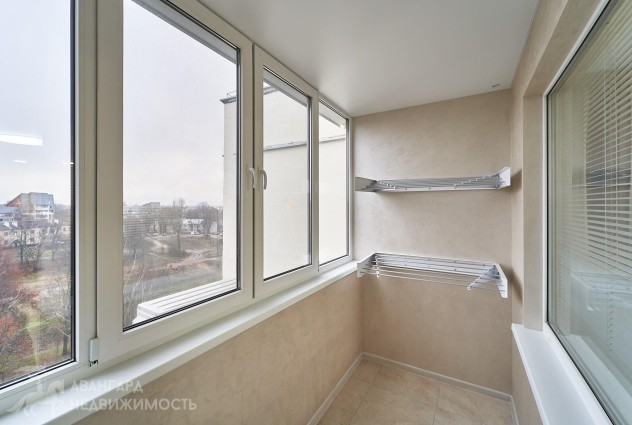 Фото Светлая уютная квартира с абсолютно новым ремонтом возле воды и парка — 31