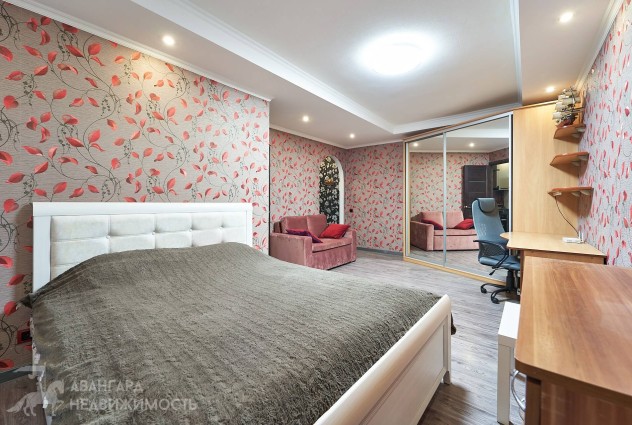 Фото Аренда. 1-комнатная квартира возле метро: ул. Волоха 25 — 1