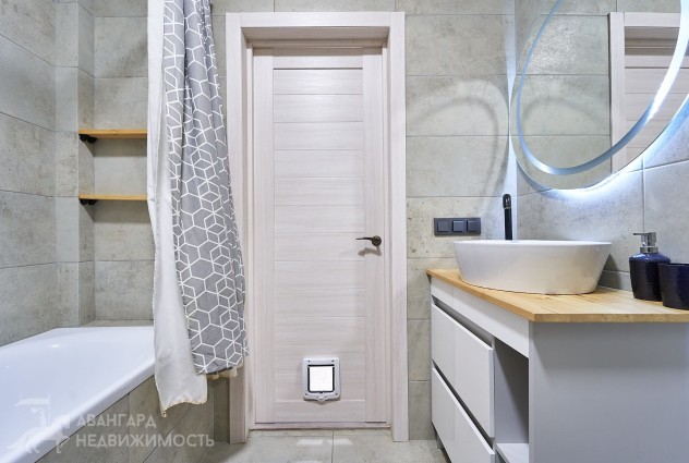 Фото Продаётся 2-комнатной квартиры с ремонтом по ул. Николы Теслы, 1 — 25