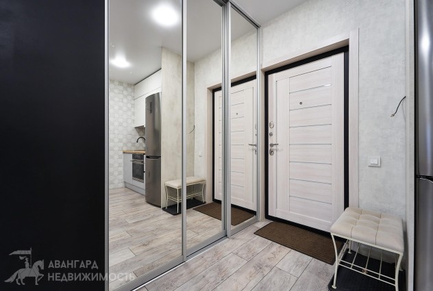 Фото Продаётся 2-комнатной квартиры с ремонтом по ул. Николы Теслы, 1 — 37