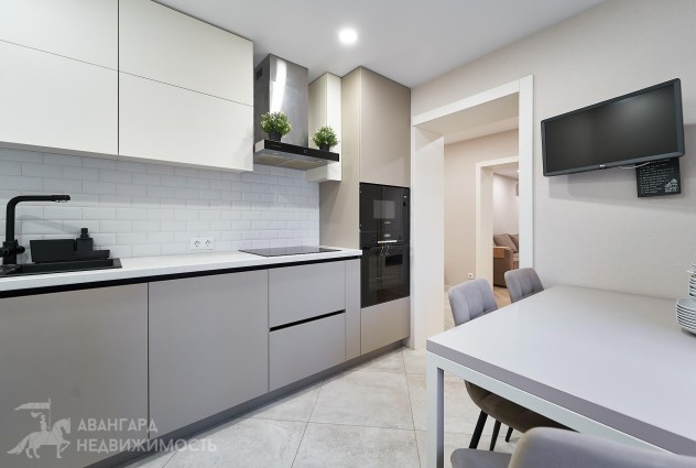 Фото 3-комнатная квартира с отличным ремонтом ул. Люцинская, 11 — 3