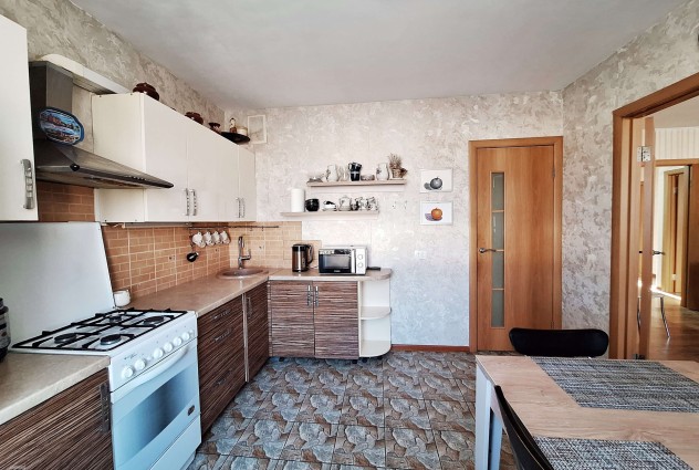 Фото Отличная трехкомнатная квартира в молодом и развивающемся микрорайоне Лошица! — 7