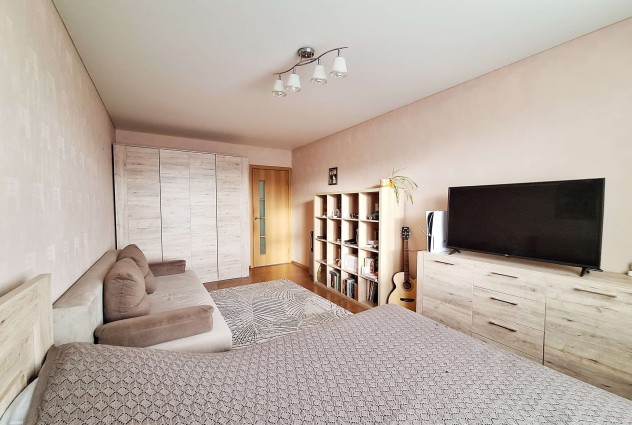 Фото Отличная трехкомнатная квартира в молодом и развивающемся микрорайоне Лошица! — 11