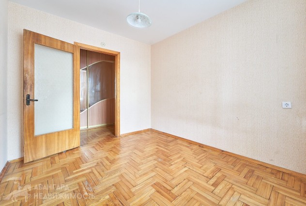 Фото Продается 2-комнатная квартира в Октябрьском районе, ул. Воронянского 3, к.1 — 17