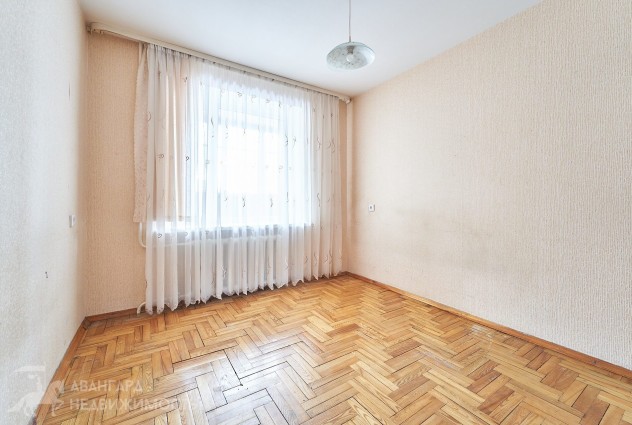 Фото Продается 2-комнатная квартира в Октябрьском районе, ул. Воронянского 3, к.1 — 19