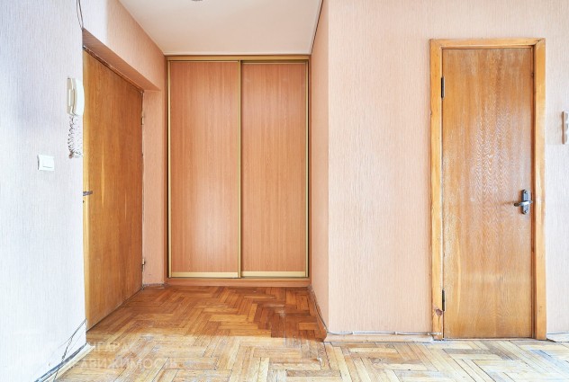 Фото Продается 2-комнатная квартира в Октябрьском районе, ул. Воронянского 3, к.1 — 23