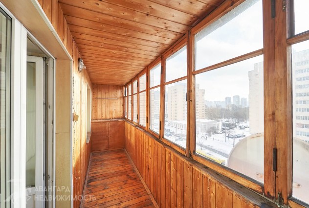 Фото Продается 2-комнатная квартира в Октябрьском районе, ул. Воронянского 3, к.1 — 39