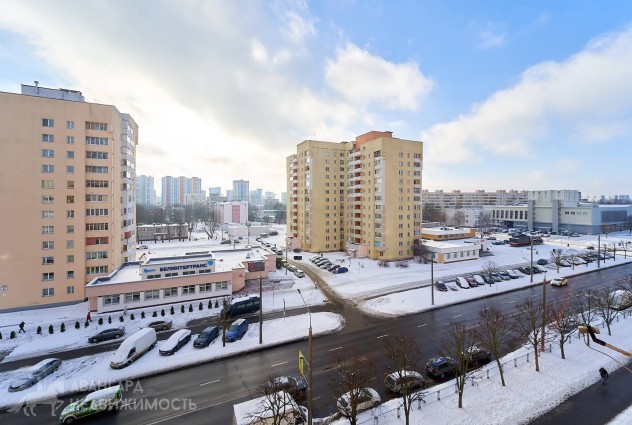 Фото Продается 2-комнатная квартира в Октябрьском районе, ул. Воронянского 3, к.1 — 41