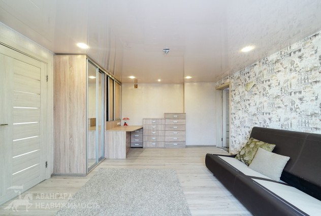 Фото Продается пятикомнатная квартира в частном доме в д.Подгай. — 33