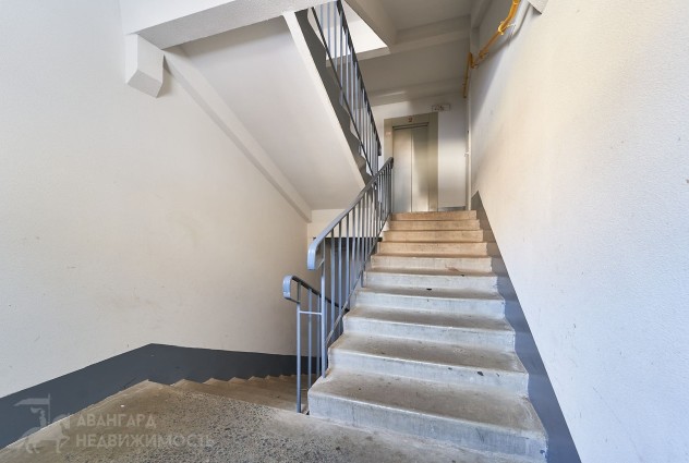 Фото 3-х комнатная квартира рядом с метро. — 35