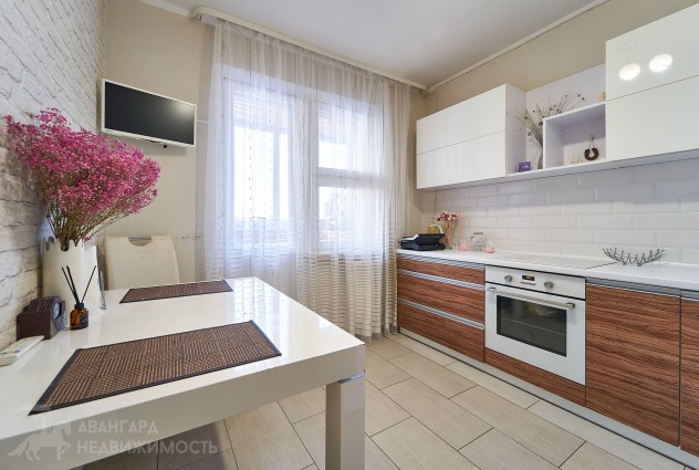 Фото Просторная 1-комнатная квартира по ул. Тимошенко д.32 — 1