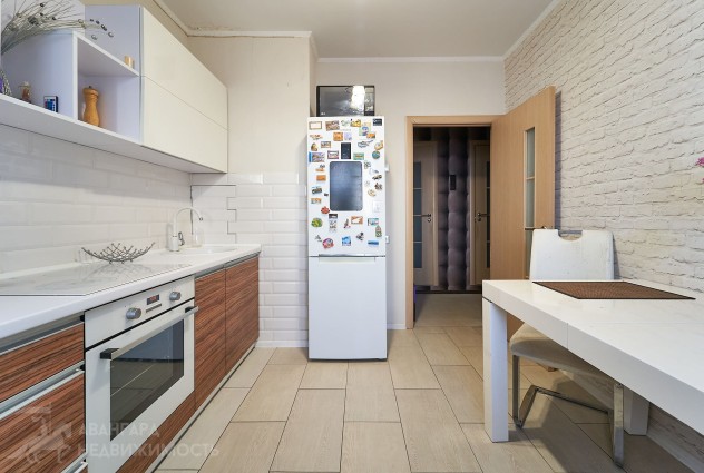 Фото Просторная 1-комнатная квартира по ул. Тимошенко д.32 — 33