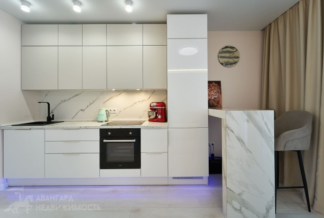 Фото Продаётся 1-комнатная квартира с ремонтом по ул. Левина, 9 — 1