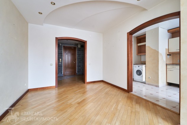 Фото 4-комнатная квартира по ул. Есенина 23 к 1 — 1