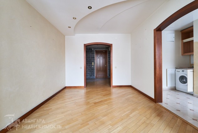 Фото 4-комнатная квартира по ул. Есенина 23 к 1 — 13