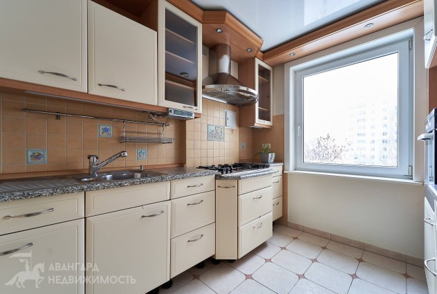 Фото 4-комнатная квартира по ул. Есенина 23 к 1 — 25