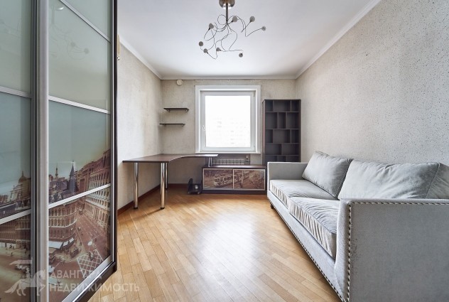 Фото 4-комнатная квартира по ул. Есенина 23 к 1 — 35