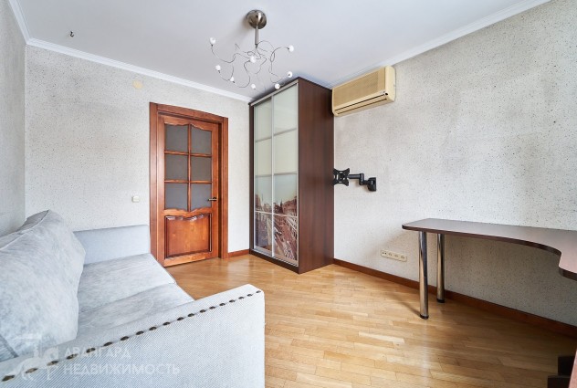 Фото 4-комнатная квартира по ул. Есенина 23 к 1 — 41