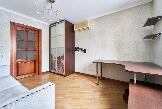 Фото 4-комнатная квартира по ул. Есенина 23 к 1 — 43