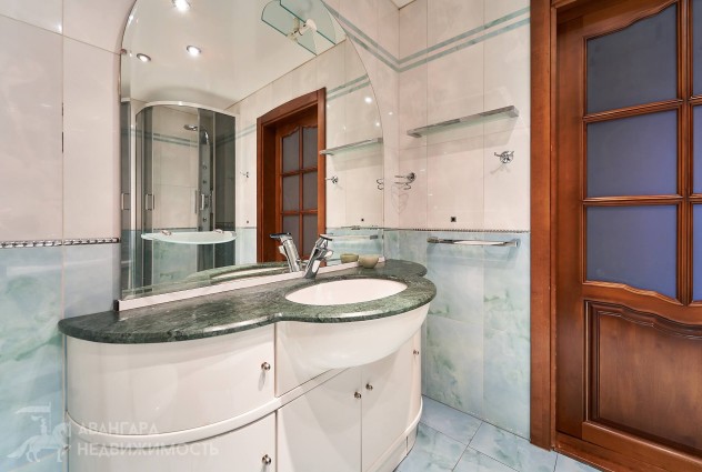 Фото 4-комнатная квартира по ул. Есенина 23 к 1 — 59