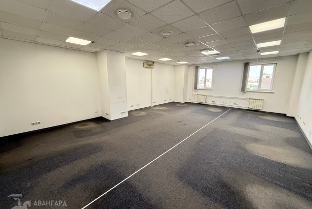 Фото Сдается в аренду офис 61.3 кв.м возле метро  — 3