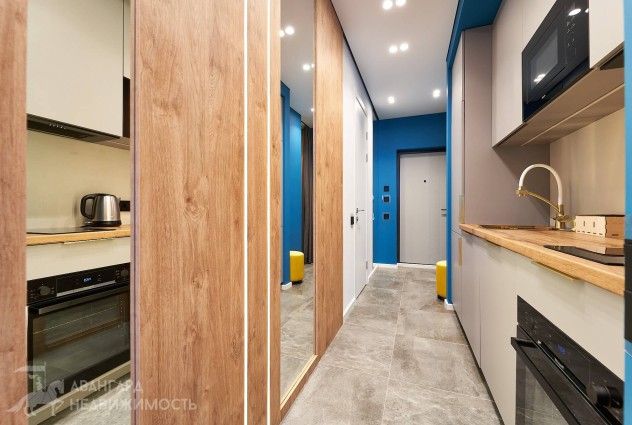 Фото Светлая видовая квартира с новым ремонтом возле парка — 9