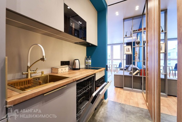 Фото Светлая видовая квартира с новым ремонтом возле парка — 21