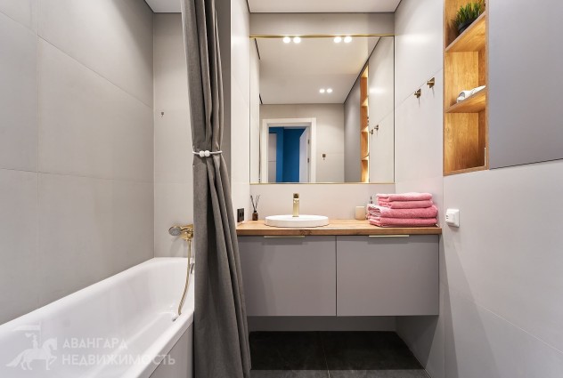 Фото Светлая видовая квартира с новым ремонтом возле парка — 61