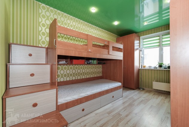 Фото 3-комнатная квартира: заехали и живёте с детьми без лишних затрат! — 35