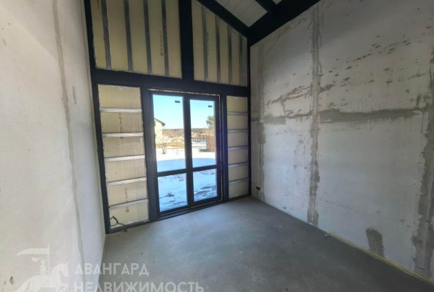 Фото Новый современный дом, граничащий с лесом. — 23