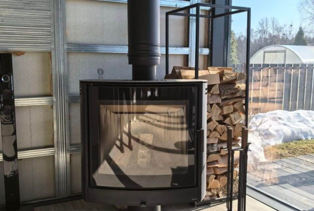 Фото Новый современный дом, граничащий с лесом. — 29