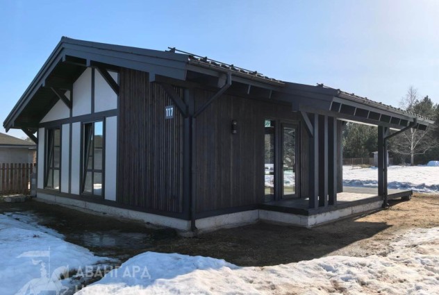 Фото Новый современный дом, граничащий с лесом. — 3