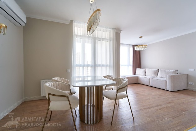 Фото Светлая просторная квартира с абсолютно новым ремонтом возле парка — 39