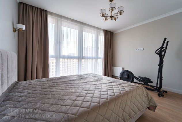 Фото Светлая просторная квартира с абсолютно новым ремонтом возле парка — 53