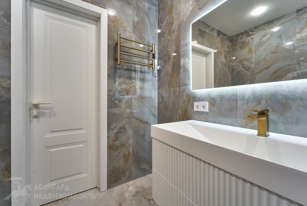 Фото Светлая просторная квартира с абсолютно новым ремонтом возле парка — 69