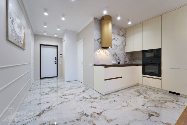 Фото Светлая просторная квартира с абсолютно новым ремонтом возле парка — 7