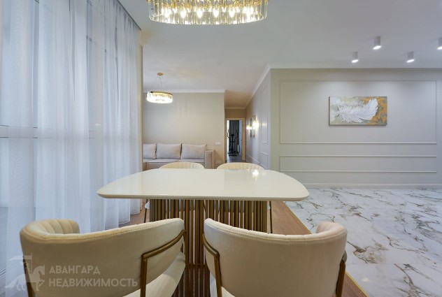 Фото Светлая просторная квартира с абсолютно новым ремонтом возле парка — 15