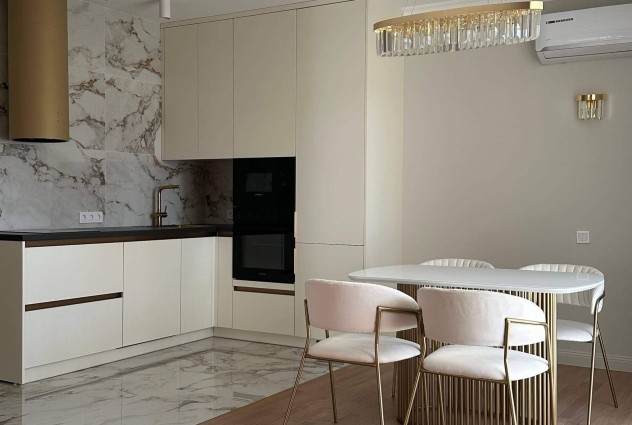 Фото Светлая просторная квартира с абсолютно новым ремонтом возле парка — 19