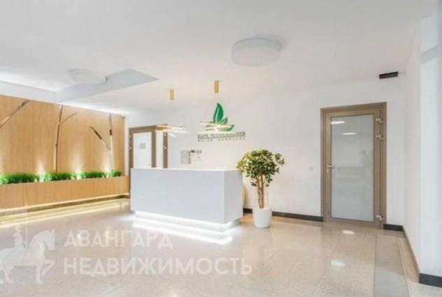 Фото Светлая просторная квартира с абсолютно новым ремонтом возле парка — 39