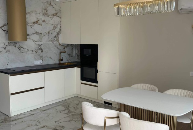 Фото Светлая просторная квартира с абсолютно новым ремонтом возле парка — 7