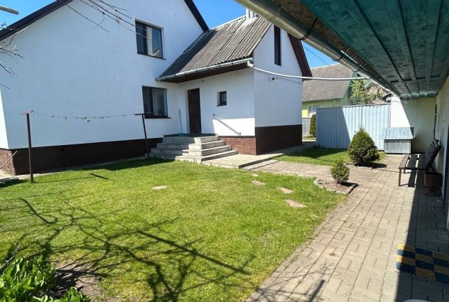 Фото Продаётся просторный дом в городе Червень  — 9