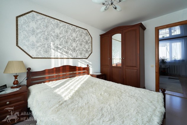 Фото Продаётся просторный дом в городе Червень  — 19