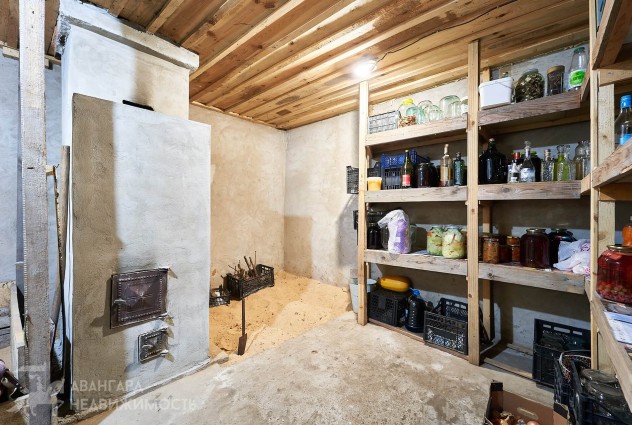 Фото Продаётся просторный дом в городе Червень  — 79