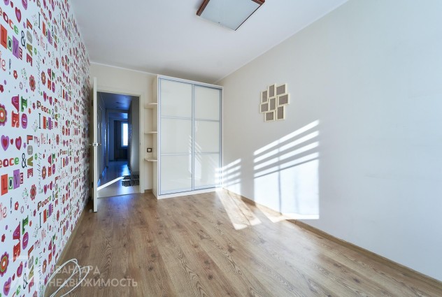 Фото Отличная 4-х комнатная квартира недалеко от метро. — 23